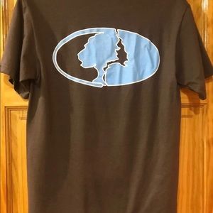 Brown & Baby Blue Mossy Oak Shirt NWT
Size Small Unisex